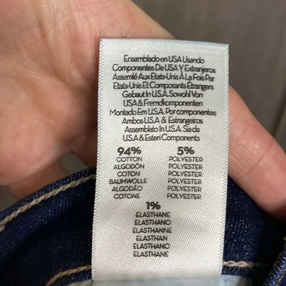 NWT MOTHER The Insider Crop Step Fray Jean in Off Limits - Picture 13 of 16